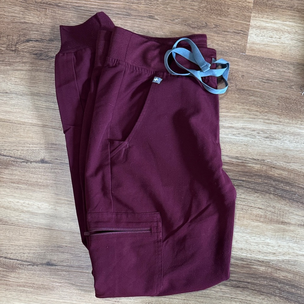 Burgundy Scrub Jogger Pants S